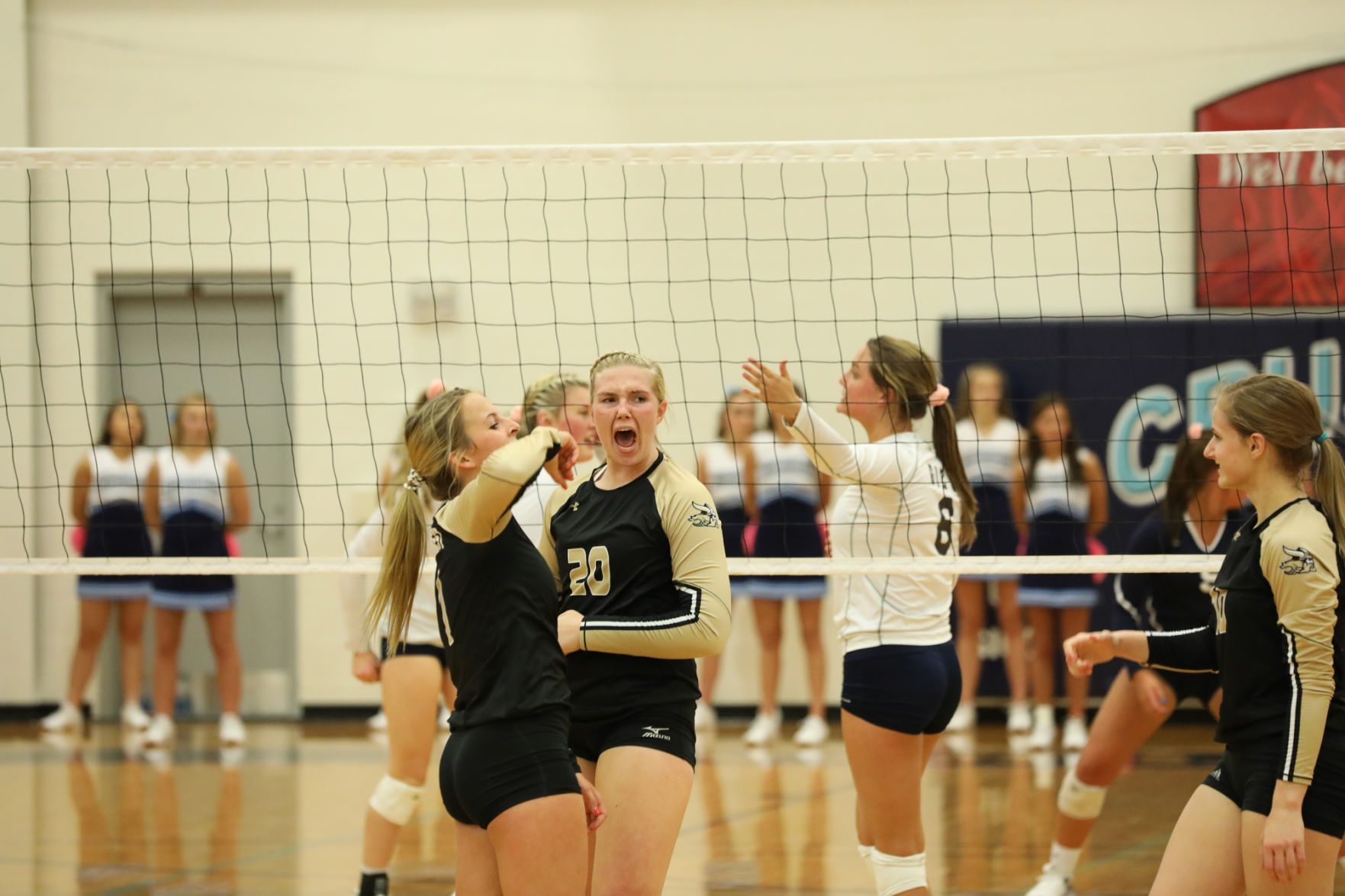 Outtakes_100419_ginwvball07_zlm.JPG